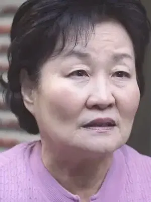 Lee Young Shil